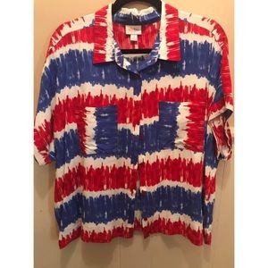 Medium LuLaRoe Amy button down crop top.